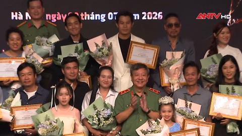 Gặp mặt, tổng kết phim "Tận hiến" 
