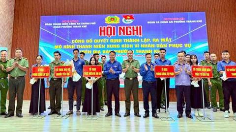 Thanh niên xung kích vì nhân dân phục vụ