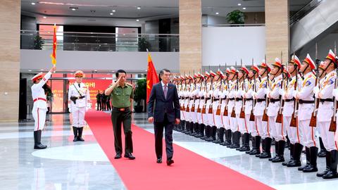 Hoạt động nổi bật của lãnh đạo Bộ Công an tuần qua