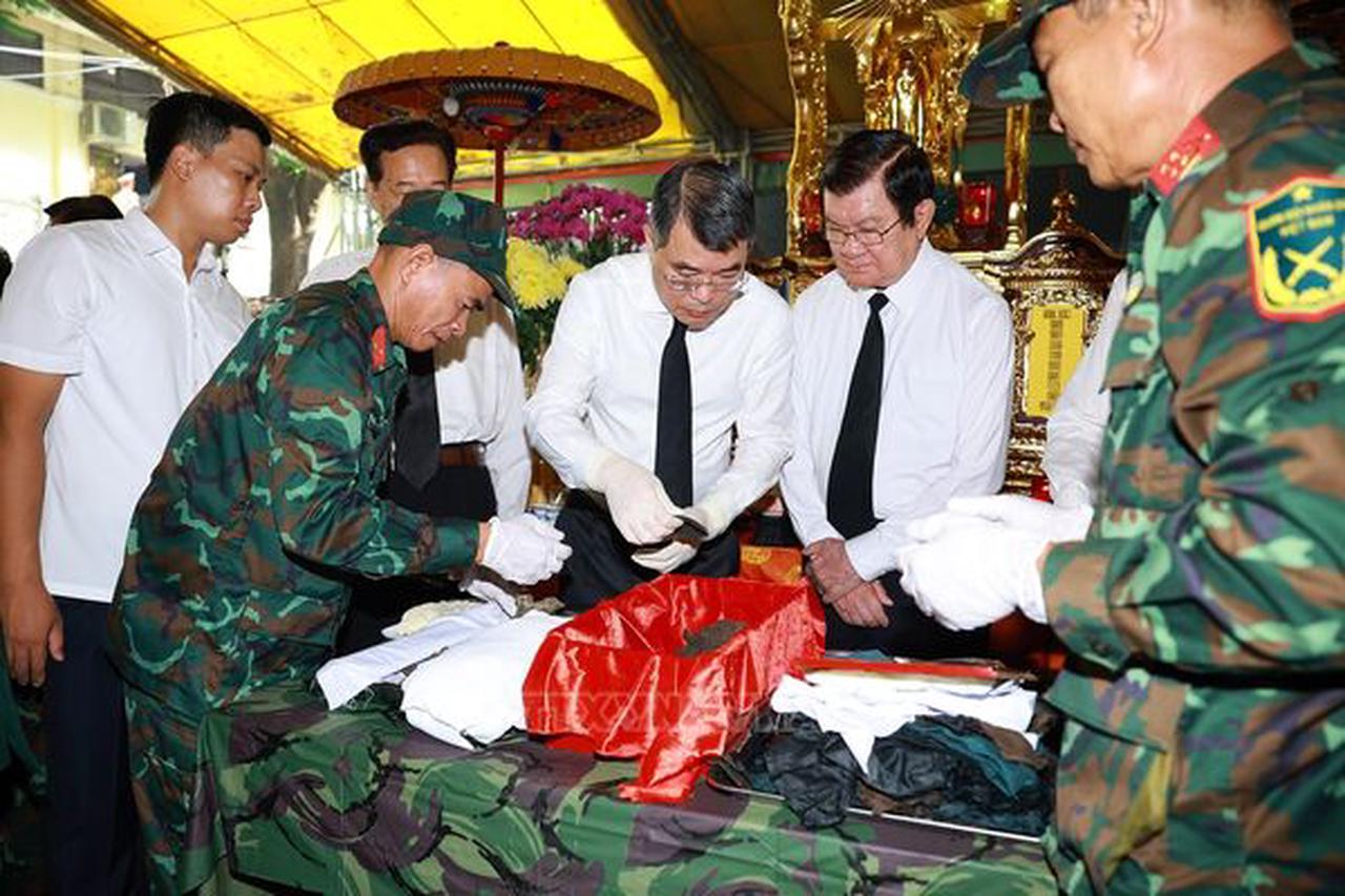 Tìm kiếm hài cốt các anh hùng, liệt sĩ bằng tấm lòng tri ân và tinh thần trách nhiệm cao nhất