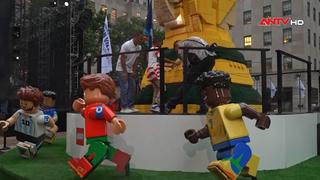 Khánh thành cúp World Cup LEGO khổng lồ