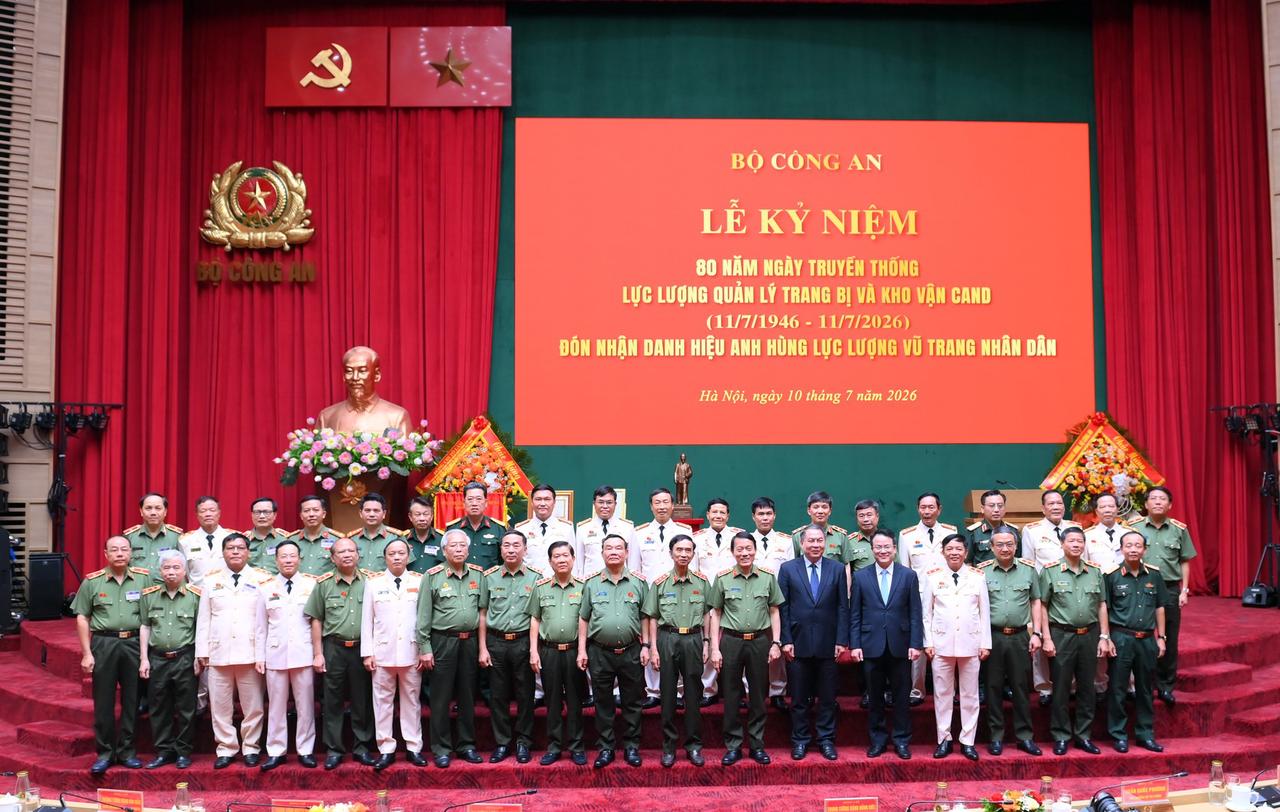 Lễ kỷ niệm 80 năm Ngày truyền thống lực lượng Quản lý trang bị và kho vận CAND
