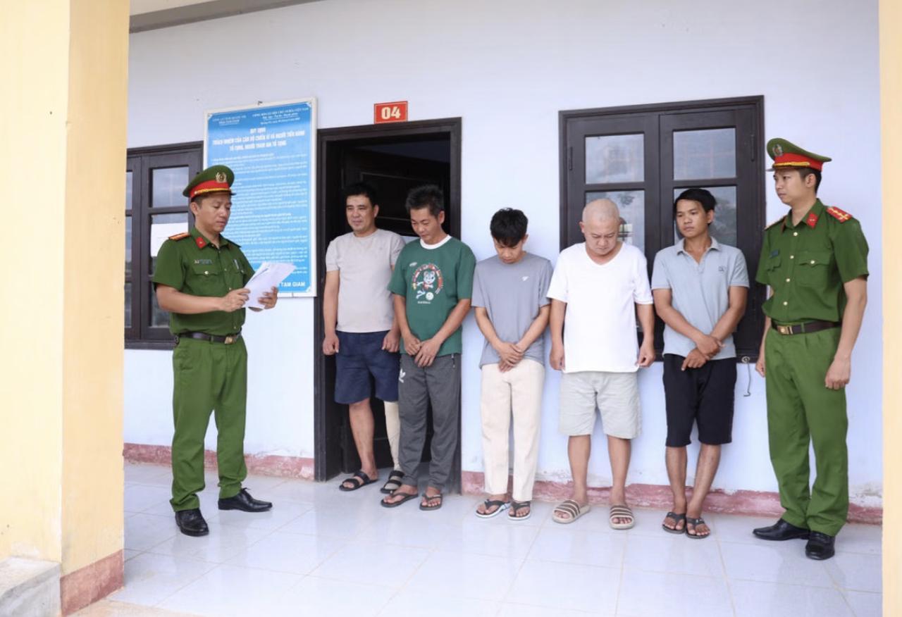 Triệt phá đường dây cá độ bóng đá liên tỉnh giao dịch hàng trăm tỷ