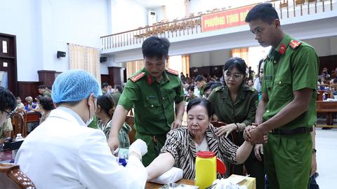 Công an An Giang đẩy nhanh tiến độ thu nhận mẫu ADN thân nhân liệt sĩ