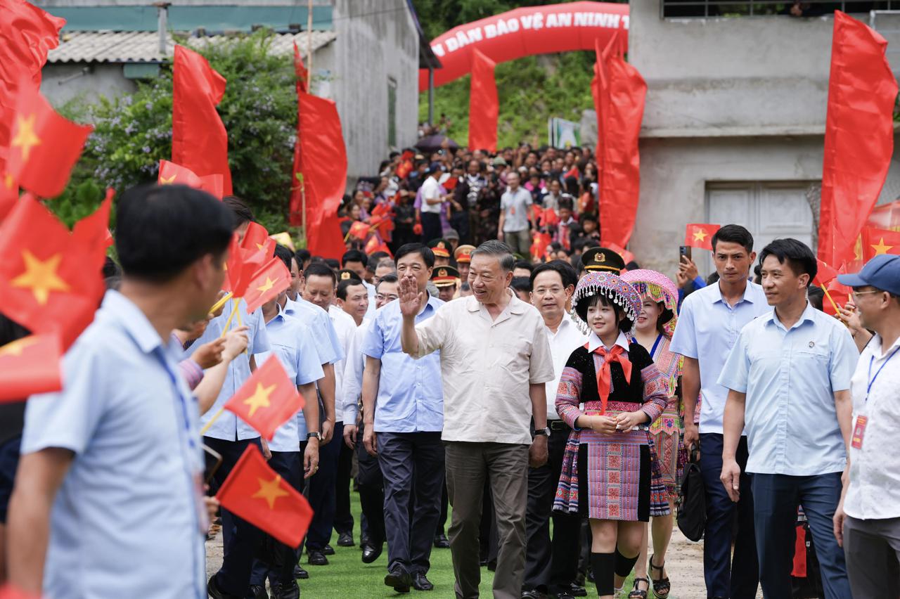 Tổng Bí thư, Chủ tịch nước Tô Lâm: Tạo môi trường an ninh, an toàn vì cuộc sống bình yên, hạnh phúc của nhân dân