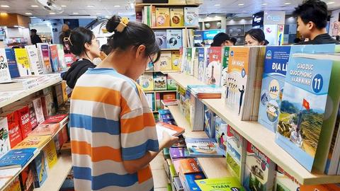 Sẵn sàng một bộ sách giáo khoa thống nhất toàn quốc 
