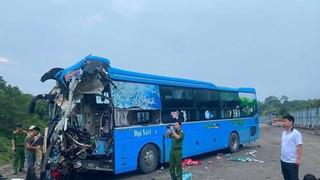 Tai nạn giao thông trên cao tốc Nội Bài - Lào Cai, 6 người thương vong