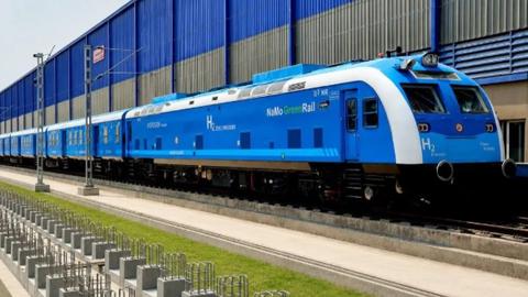 Ấn Độ đưa vào vận hành đoàn tàu chạy bằng Hydro đầu tiên