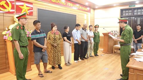 Khởi tố nhóm đối tượng tiêu thụ hơn 250 tấn lợn dịch