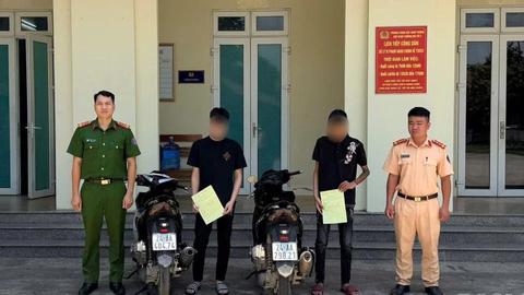 Lào Cai: Xử lý 3 thanh thiếu niên vi phạm giao thông, tạm giữ 2 xe máy