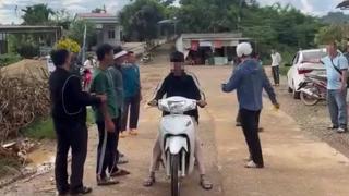 Xin đi nhờ rồi cướp xe máy