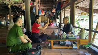 Công an xã Khánh Hòa đưa dịch vụ công đến gần người dân