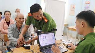 Công an Quảng Ngãi đồng loạt thu nhận mẫu ADN thân nhân liệt sĩ