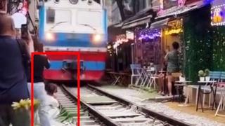 Cảnh báo nguy hiểm tại "cà phê đường tàu"