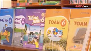 TP.HCM: Bán sách giáo khoa xuyên lễ phục vụ học sinh, phụ huynh