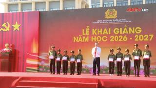 Tiếng trống khai trường đầu tiên dưới mái Trường Văn hóa Công an nhân dân III