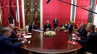 Nga phát tín hiệu sẵn sàng nối lại đàm phán ba bên về Ukraine