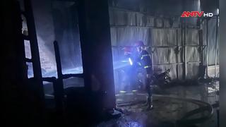 Cháy lớn thiêu rụi 3 căn nhà ở Lâm Đồng