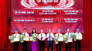 Học viện Chính trị quốc gia Hồ Chí Minh trao giải cuộc thi chính luận về bảo vệ nền tảng tư tưởng của Đảng