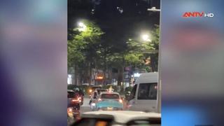 CSGT mở đường đưa bệnh nhi 11 tháng tuổi đến viện 