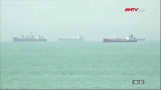 Iran tấn công tàu Mỹ gần eo biển Hormuz