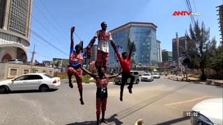Biểu diễn nhào lộn mưu sinh giữa đường phố Nairobi, Kenya