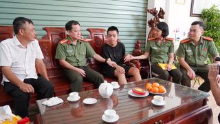 Trung thu ấm áp với trẻ em nơi biên giới