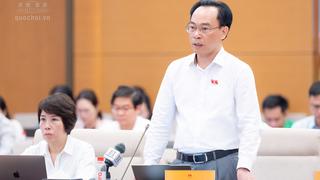 Bộ trưởng Bộ GD&ĐT lý giải tình trạng thiếu sách giáo khoa cục bộ