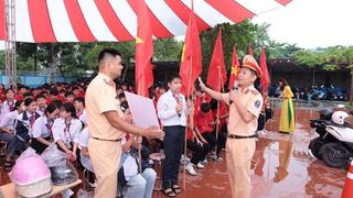 Tăng cường tuyên truyền an toàn giao thông cho các em học sinh