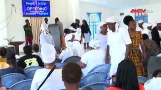 Các tín đồ Kenya đổi mới cách cầu nguyện