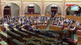 Quốc hội Hungary dỡ bỏ quyền miễn trừ của Thủ tướng Péter Magyar